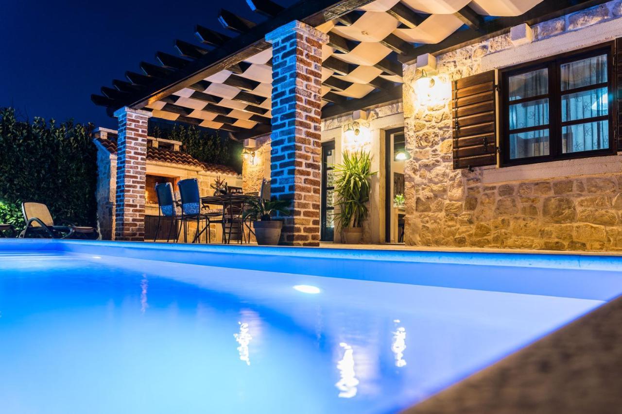 Holiday Home Sandra Sukošan Екстериор снимка