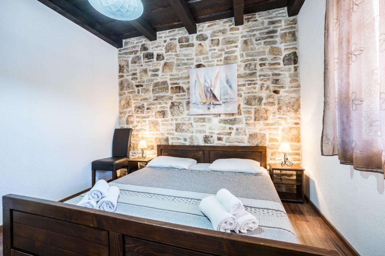 Holiday Home Sandra Sukošan Екстериор снимка