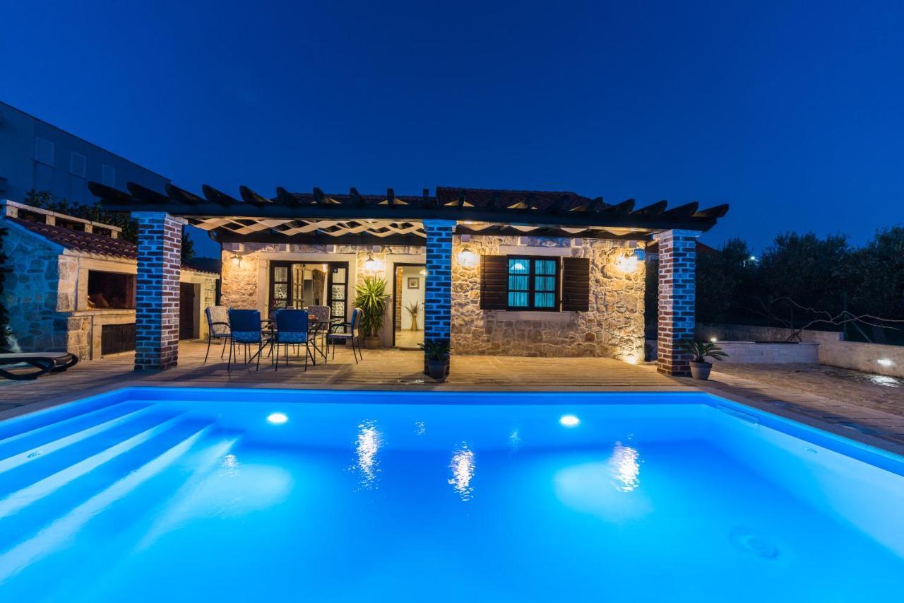 Holiday Home Sandra Sukošan Екстериор снимка